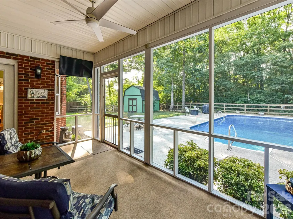 8227 Laurel Oak Court Harrisburg, NC 28075