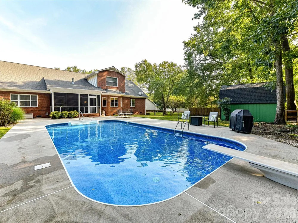 8227 Laurel Oak Court Harrisburg, NC 28075