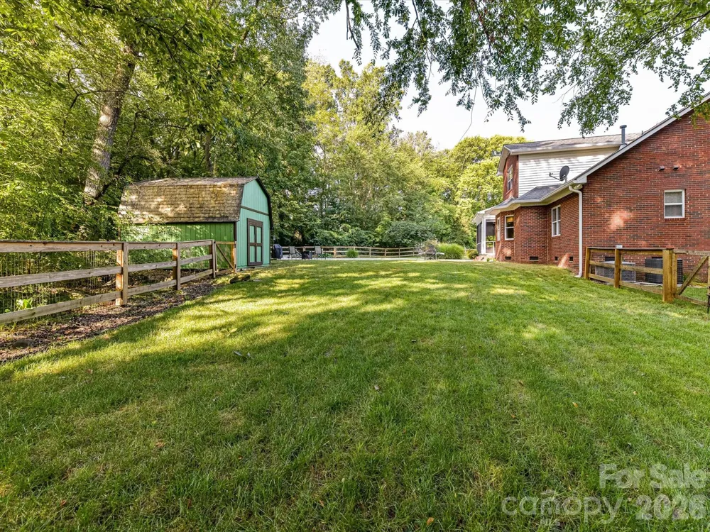8227 Laurel Oak Court Harrisburg, NC 28075
