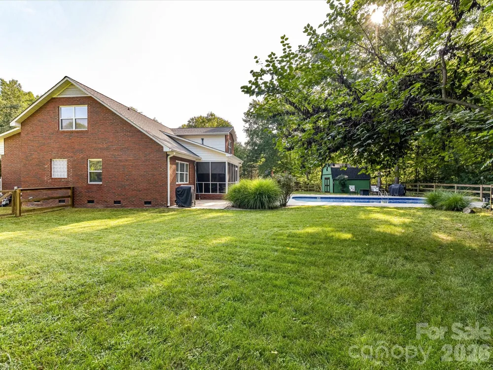 8227 Laurel Oak Court Harrisburg, NC 28075