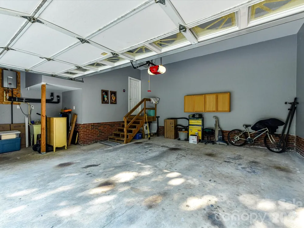 8227 Laurel Oak Court Harrisburg, NC 28075