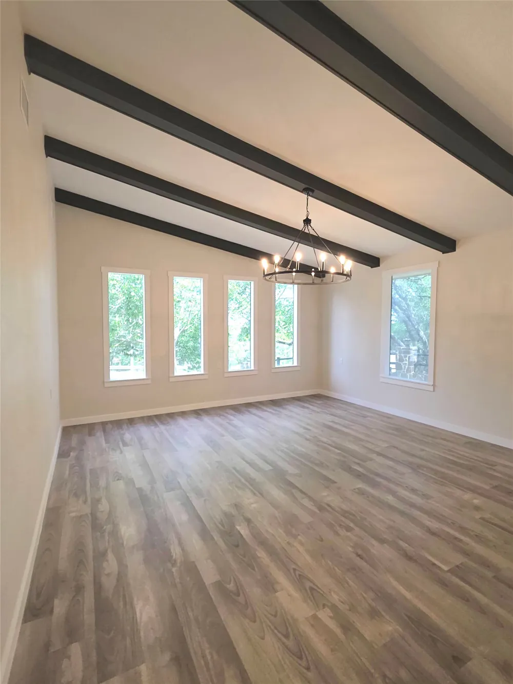 109 Cernosek Road La Grange, TX 78945