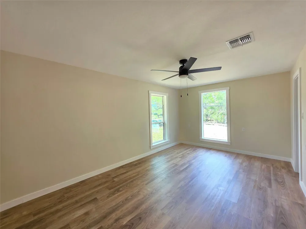 109 Cernosek Road La Grange, TX 78945