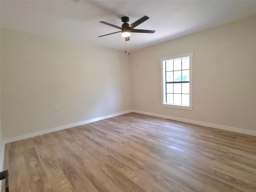 109 Cernosek Road La Grange, TX 78945