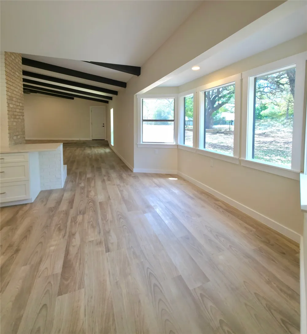 109 Cernosek Road La Grange, TX 78945