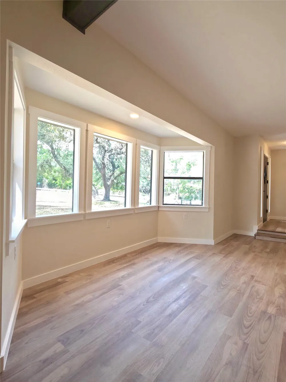 109 Cernosek Road La Grange, TX 78945