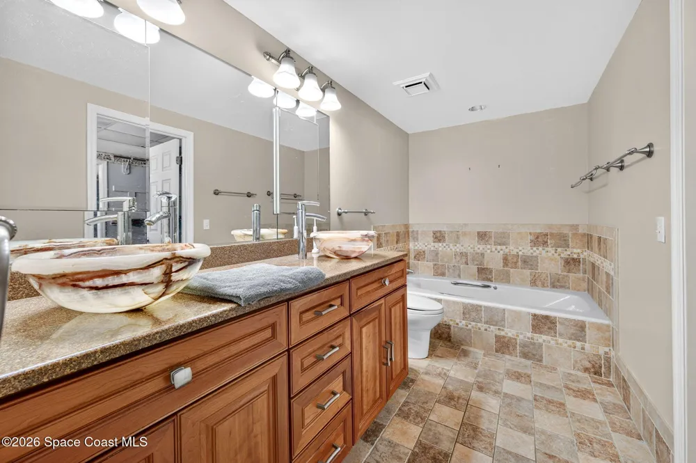 1208 E River Drive #502 Melbourne, FL 32901