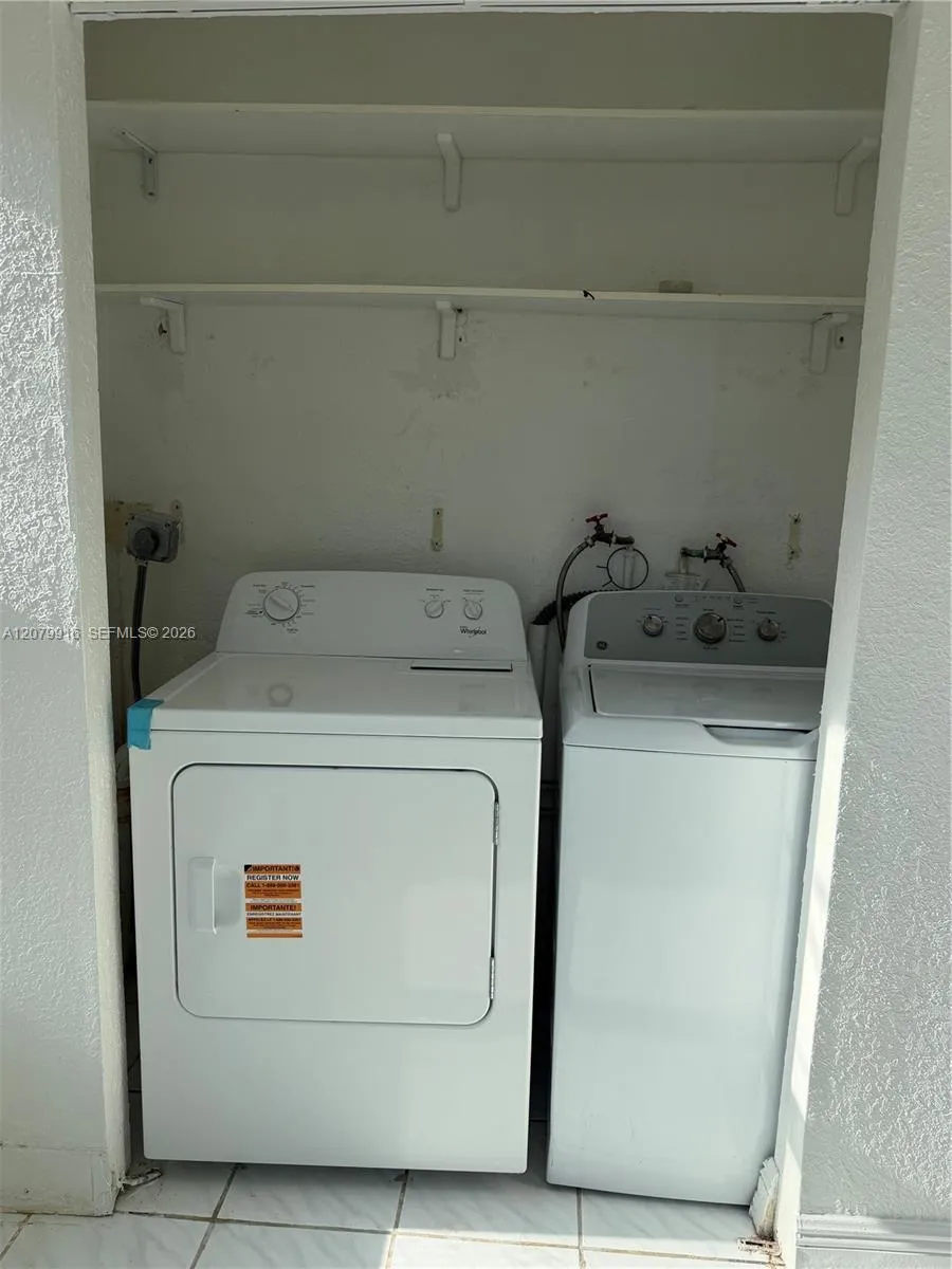 2446 Johnson St Hollywood, FL 33020