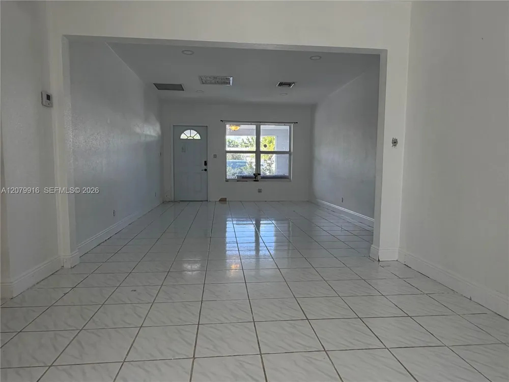 2446 Johnson St Hollywood, FL 33020