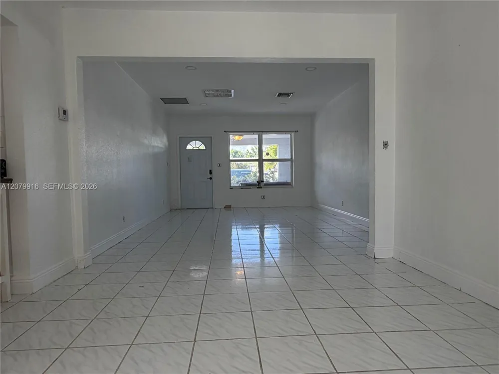 2446 Johnson St Hollywood, FL 33020