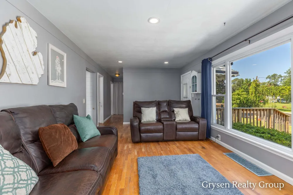 2141 Avon Avenue SW Wyoming, MI 49519