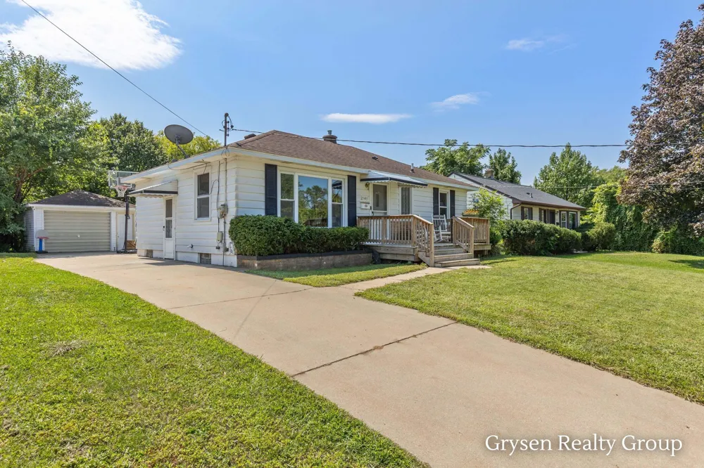 2141 Avon Avenue SW Wyoming, MI 49519