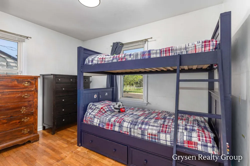 2141 Avon Avenue SW Wyoming, MI 49519