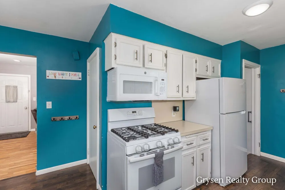 2141 Avon Avenue SW Wyoming, MI 49519