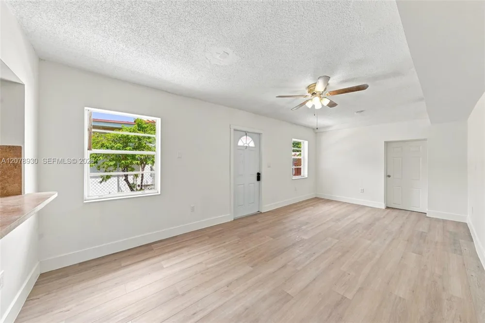 402 NW 44th Ave #1 Miami, FL 33126