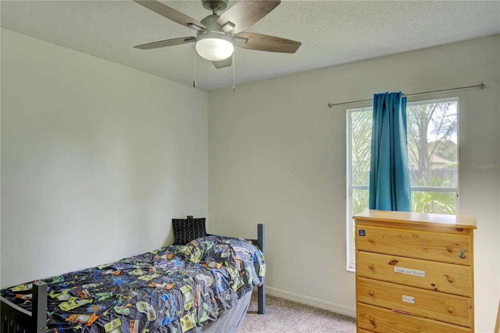538 QUEENSBRIDGE DRIVE Lake Mary, FL 32746