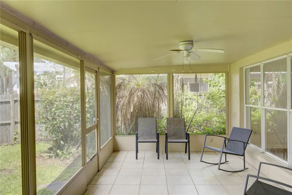 538 QUEENSBRIDGE DRIVE Lake Mary, FL 32746