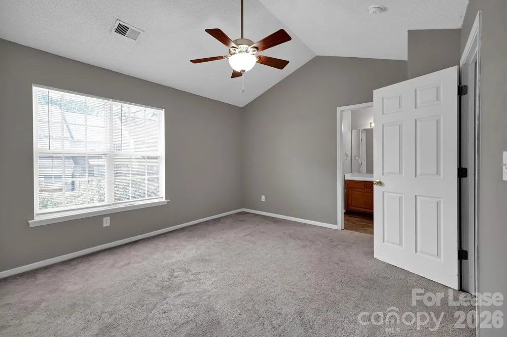 9653 Terrier Way Charlotte, NC 28269