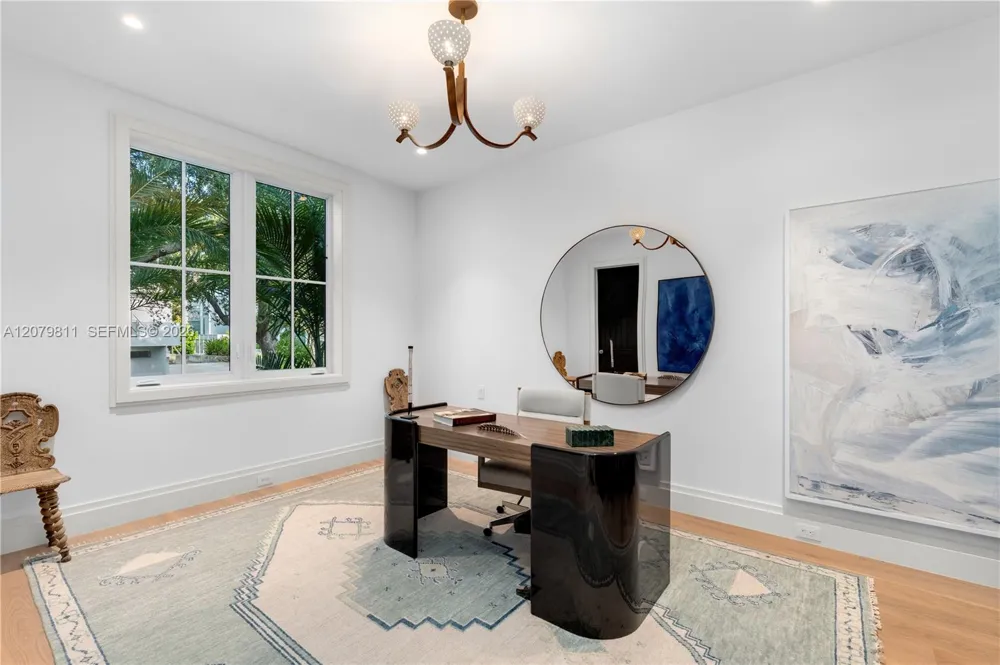 544 Warren Ln Key Biscayne, FL 33149
