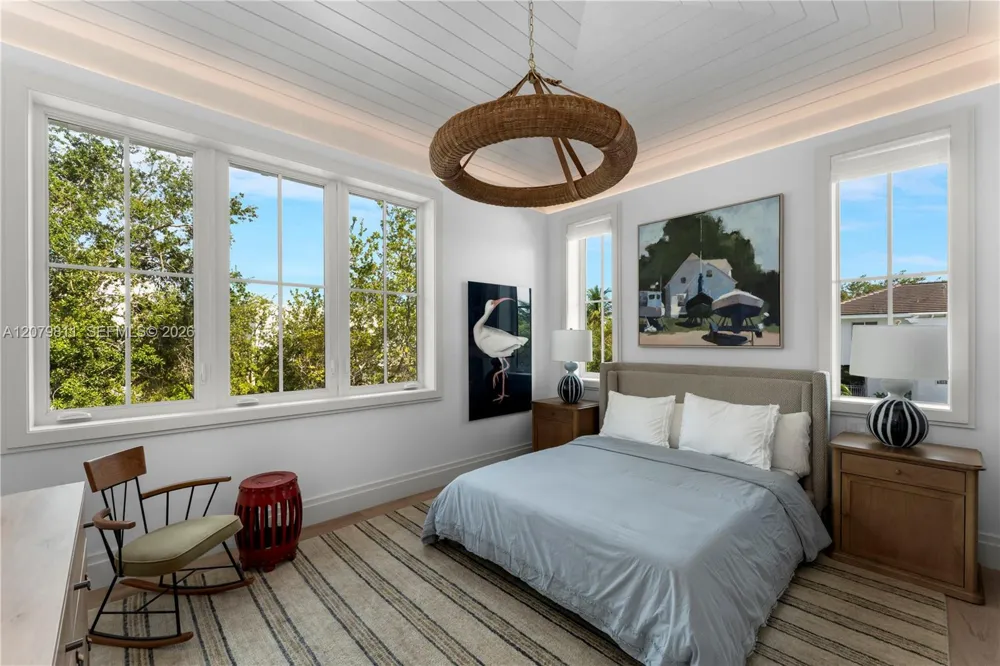 544 Warren Ln Key Biscayne, FL 33149