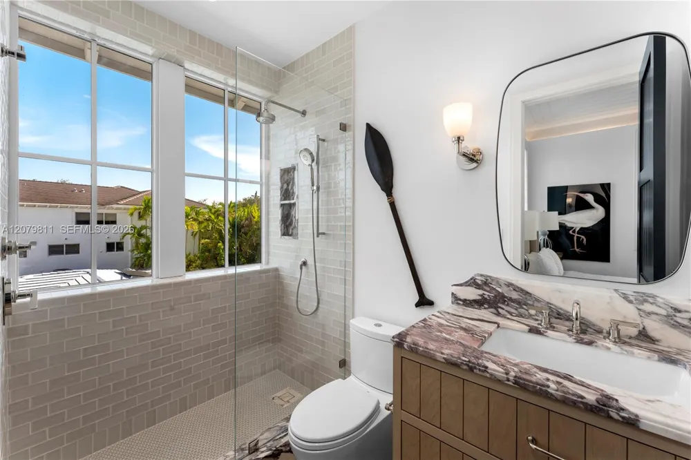 544 Warren Ln Key Biscayne, FL 33149