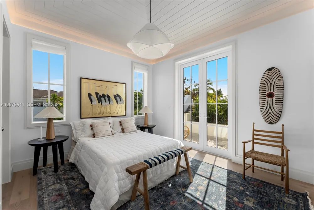 544 Warren Ln Key Biscayne, FL 33149