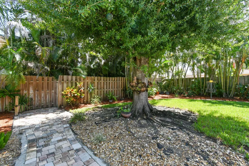 1983 NW Marsh Rabbit Lane Jensen Beach, FL 34957