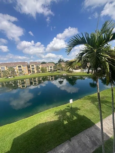 2620 S UNIVERSITY DRIVE #306 Davie, FL 33328