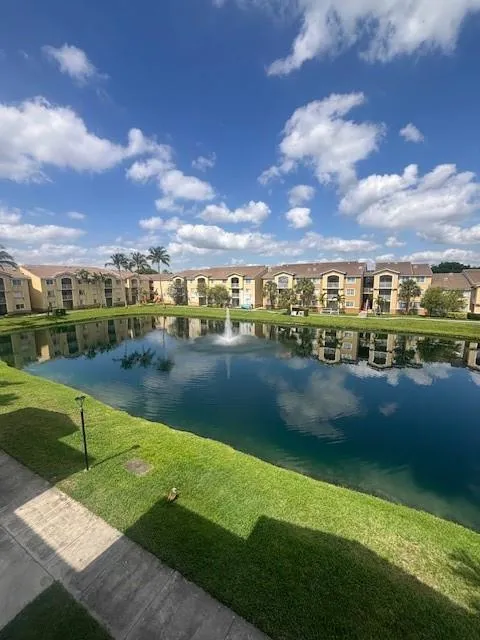 2620 S UNIVERSITY DRIVE #306 Davie, FL 33328