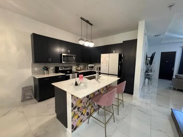 551 PIONEER WAY Royal Palm Beach, FL 33411