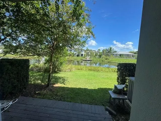 551 PIONEER WAY Royal Palm Beach, FL 33411