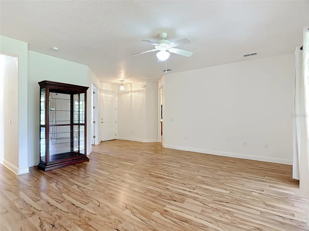 313 MOORPARK WAY Poinciana, FL 34759