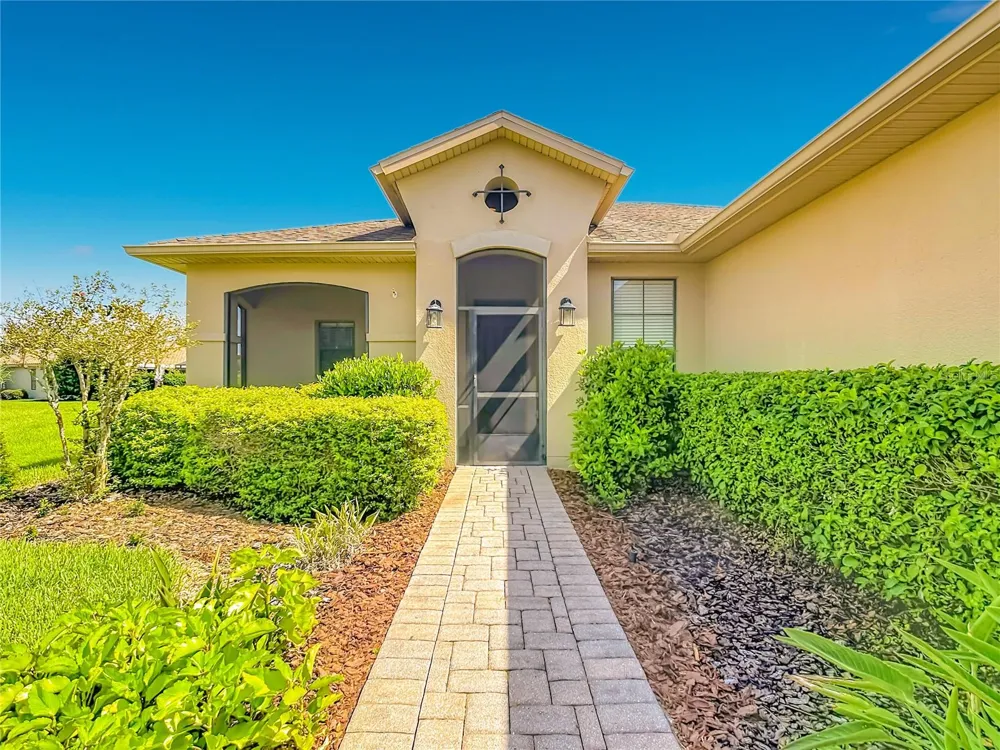 313 MOORPARK WAY Poinciana, FL 34759