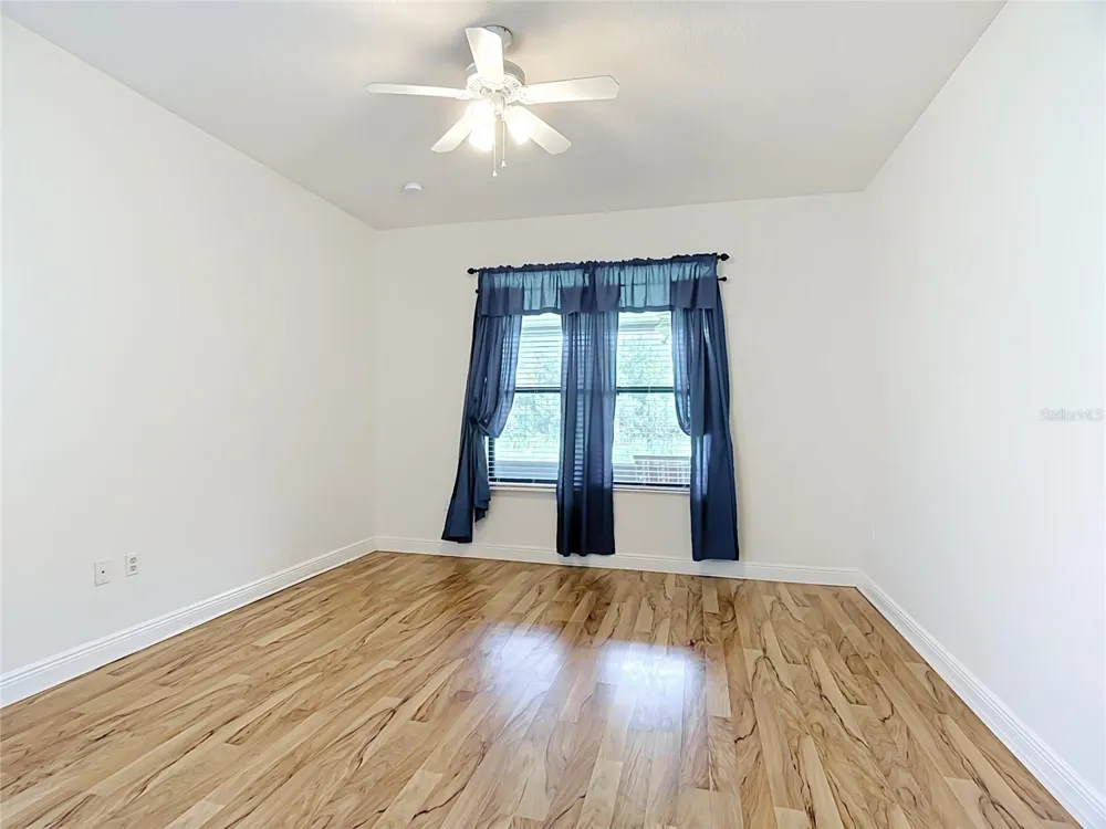 313 MOORPARK WAY Poinciana, FL 34759