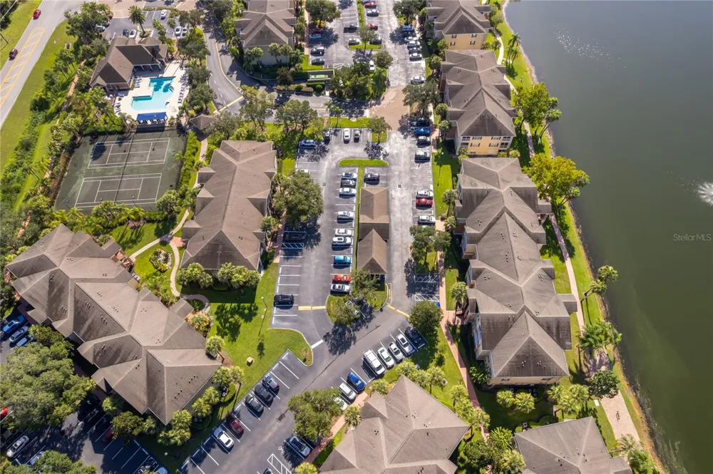 1939 SUMMER CLUB DRIVE #115 Oviedo, FL 32765