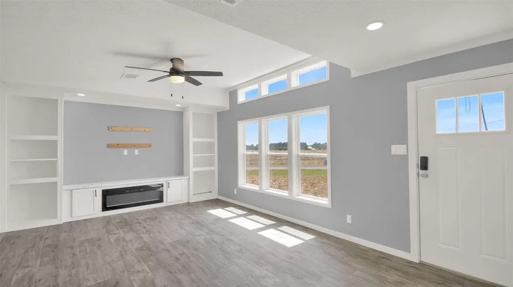 27 County Road 483 Taylor, TX 76574