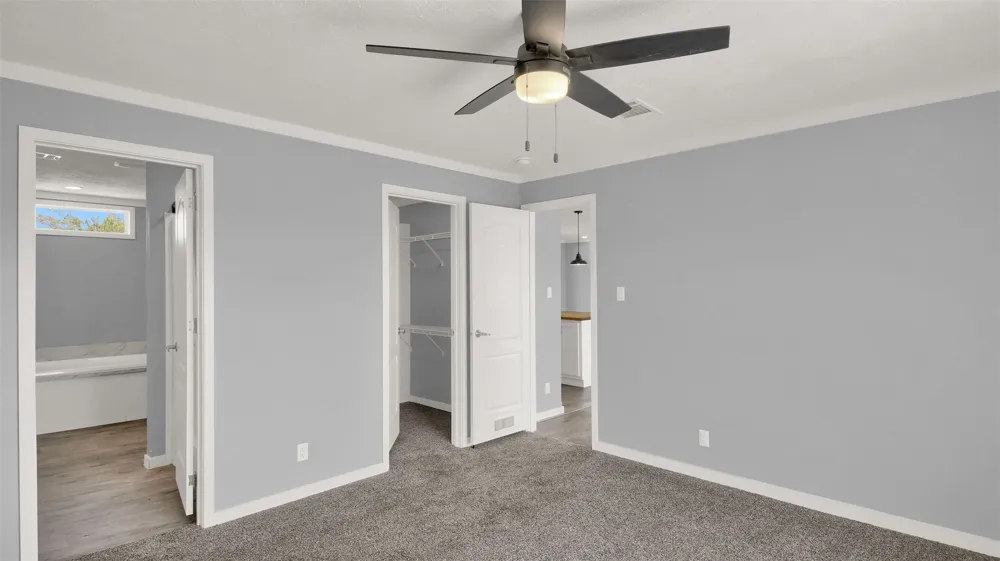 27 County Road 483 Taylor, TX 76574