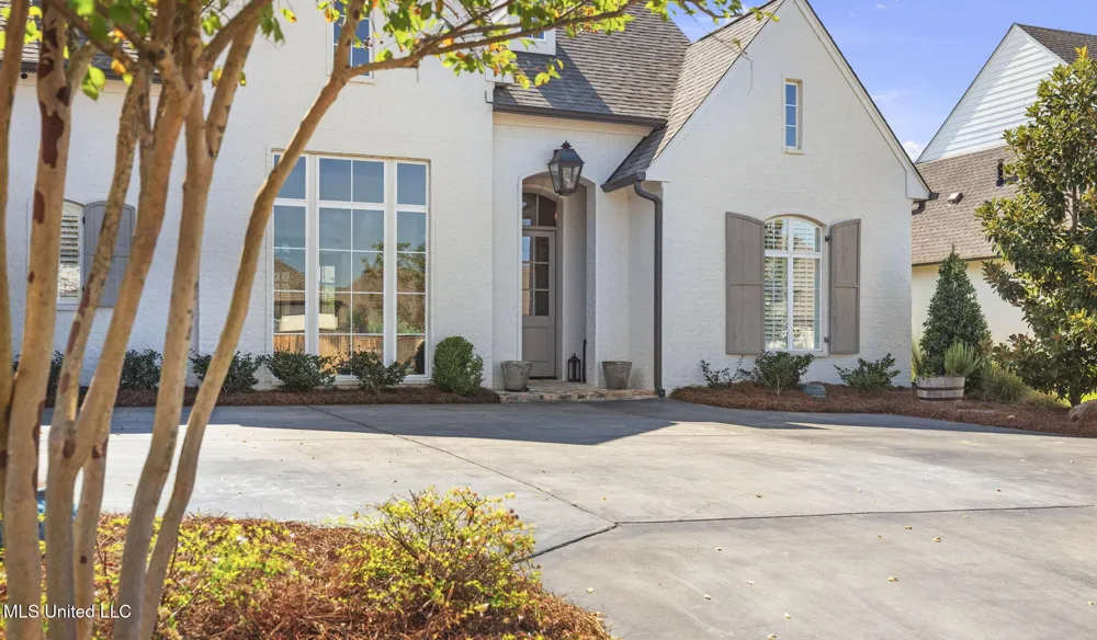156 Latter Rayne Drive Flowood, MS 39232