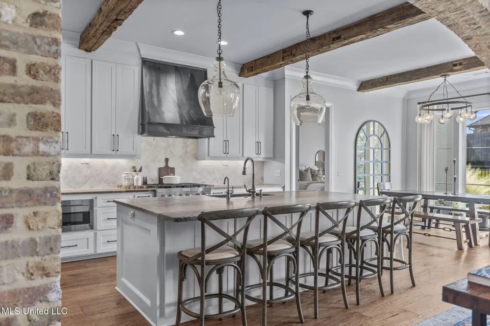 156 Latter Rayne Drive Flowood, MS 39232