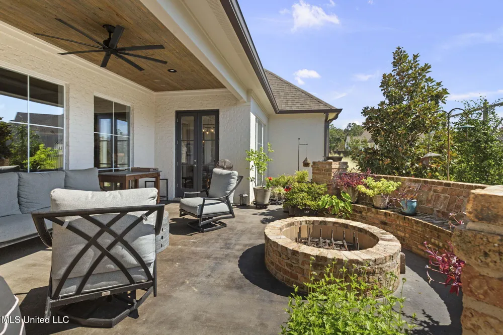 156 Latter Rayne Drive Flowood, MS 39232