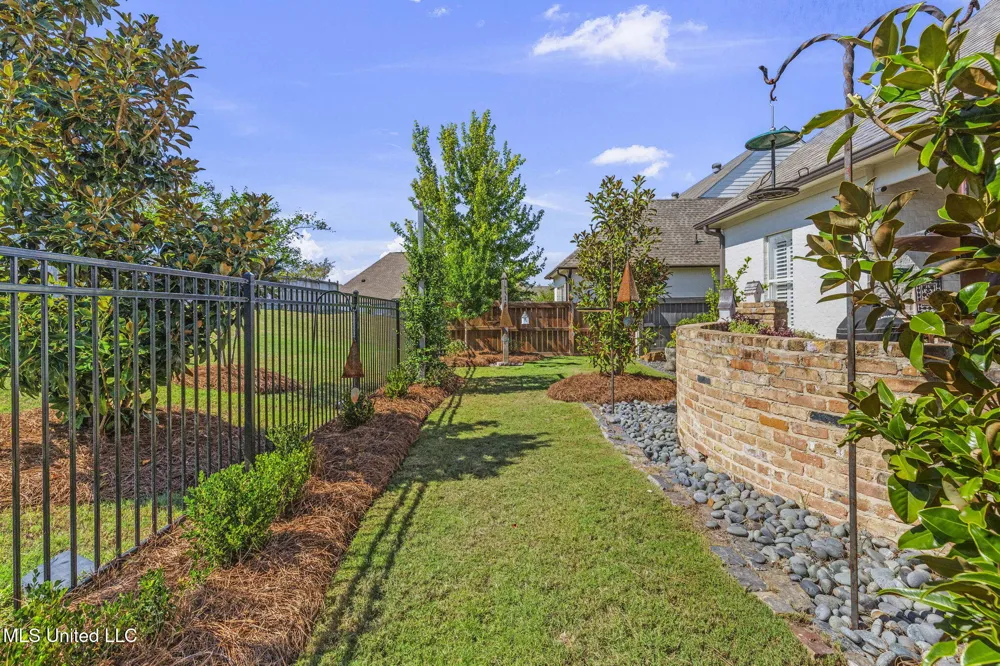 156 Latter Rayne Drive Flowood, MS 39232