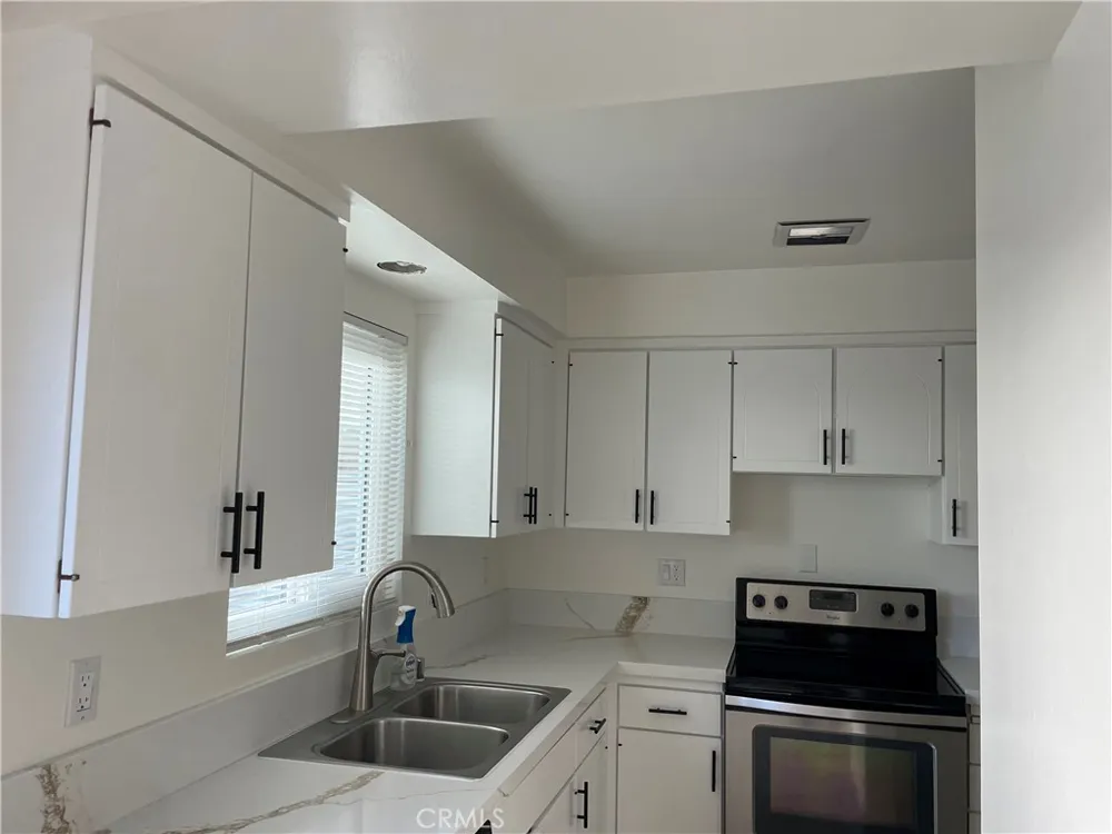 4218 Patrice Newport Beach, CA 92663