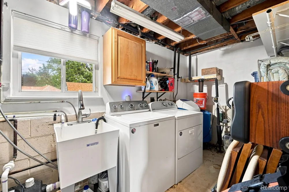 5382 Winell Street Independence Charter Township, MI 48346