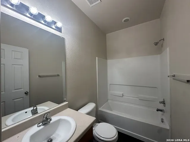 5731 GOLF HTS San Antonio, TX 78244
