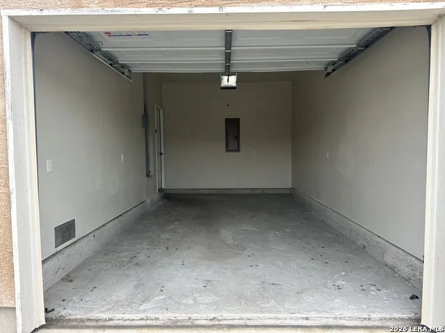 5731 GOLF HTS San Antonio, TX 78244