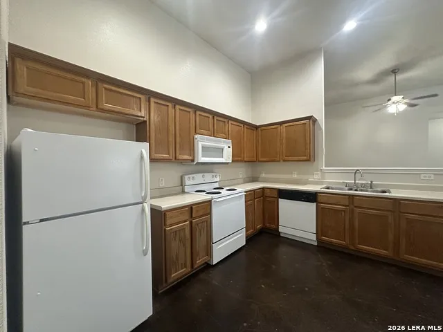 5731 GOLF HTS San Antonio, TX 78244