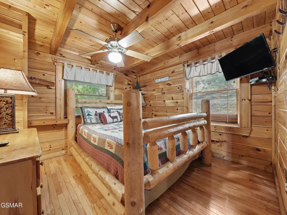 2509 Piney Drive Sevierville, TN 37876