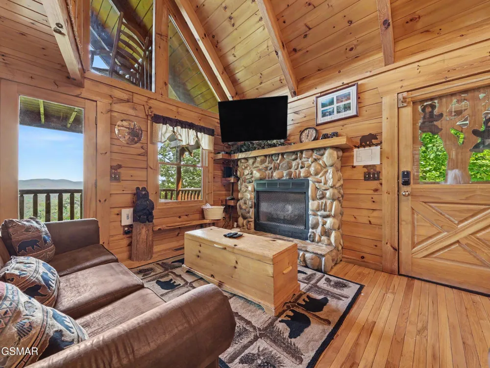2509 Piney Drive Sevierville, TN 37876