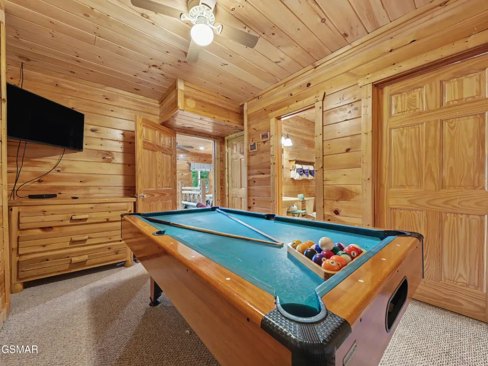 2509 Piney Drive Sevierville, TN 37876