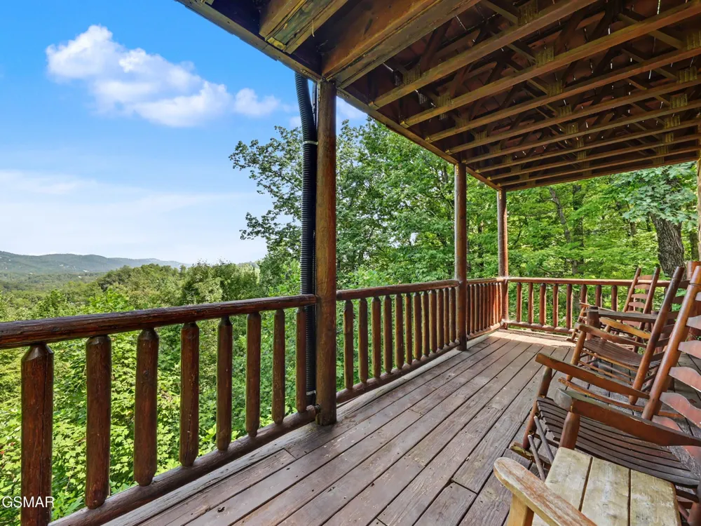 2509 Piney Drive Sevierville, TN 37876